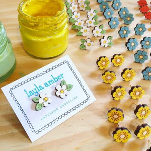 flower earrings layla amber
