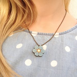 Mini Flower Necklaces Layla Amber