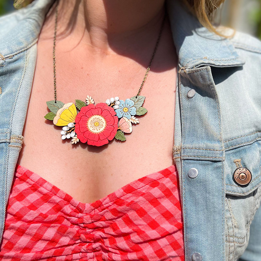Summer Wildflowers Necklace - Red - Image 4