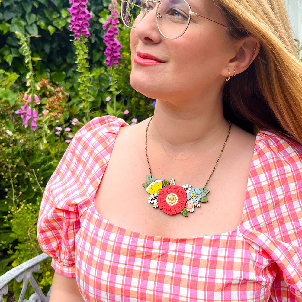 Summer Wildflowers Necklace - Red - Image 2