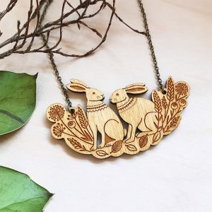 layla amber hare necklace
