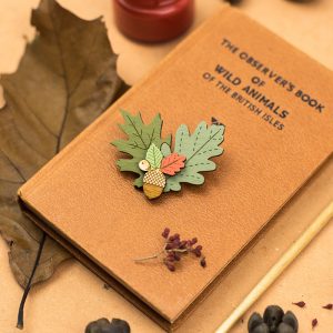 layla amber leaf and acorn brooch