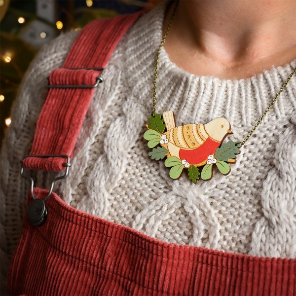 Winter Robin Necklace - Image 2
