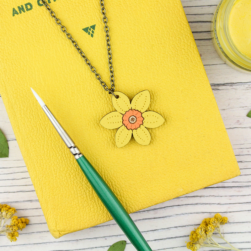 Daff necklace 2